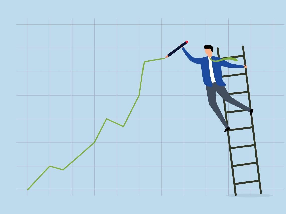 鴻海、崑鼎、神基...七八月股息入帳130萬！台股已到高點，還能繼續衝？老手「1進1退」存股策略曝光